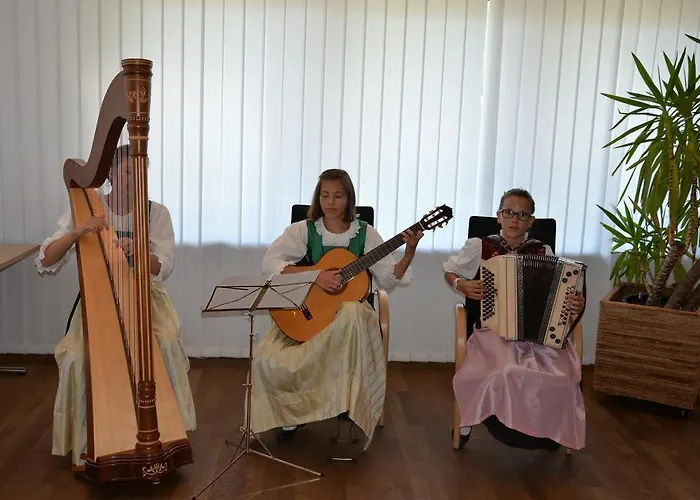 Familie Neunhaeuserer 施图拜河谷新施蒂夫特