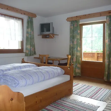 Familie Neunhäuserer Neustift im Stubaital