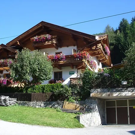 Apartman Familie Neunhaeuserer Neustift im Stubaital